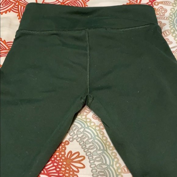 Fabletics Salar Solid Powerhold Leggings - Picture 6 of 6